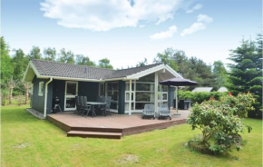 Gorgeous Home In Væggerløse With Wifi